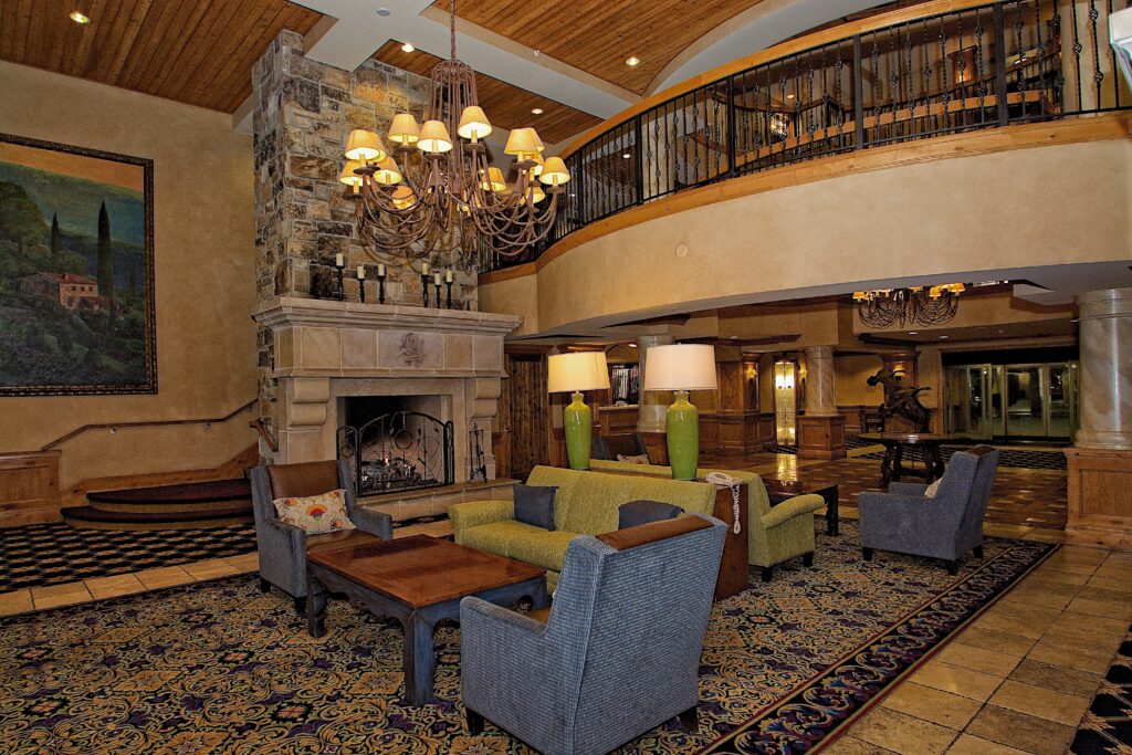 Chateaux-Deer-Valley-Lobby