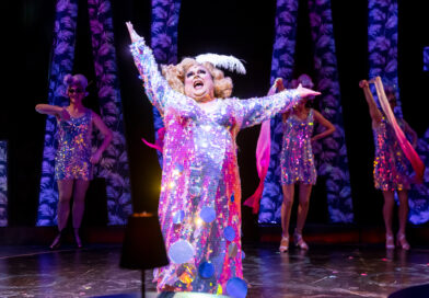 Music-Theater-Works-Production-of-La-Cage-Aux-Folles