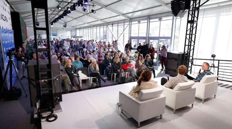 The audience at the Sundance ASCAP Music Café at the Acura House of Energy Photo by Fred Hayes